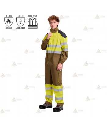 Buzo ignífugo con refuerzos y alta visibilidad para bomberos forestales