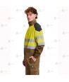 Buzo ignífugo con refuerzos y alta visibilidad para bomberos forestales