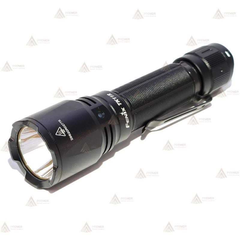Fénix TK11R  recargable mediante USB (1600 Lúmenes)