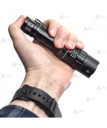 Linterna táctica Fenix PD40R-V3.0 (3000 Lúmenes)