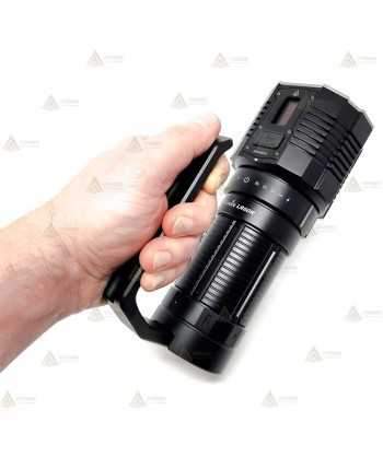 Linterna Fénix LR60R con un haz de 1.085 m (21.000 lúmenes)