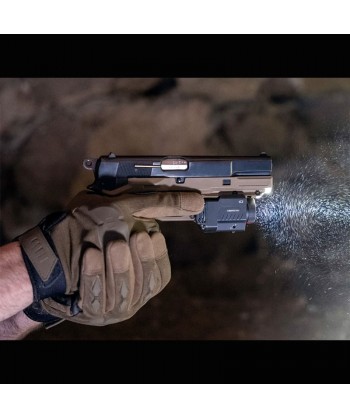 Linterna táctica de 750 lúmenes y con láser rojo para policía