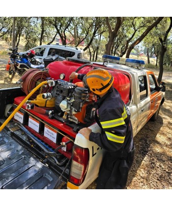 Bancada contra incendios con motobomba 334 L/min y 5,5 Bar.