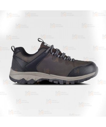 Zapatilla tipo trekking combinada y con cordones