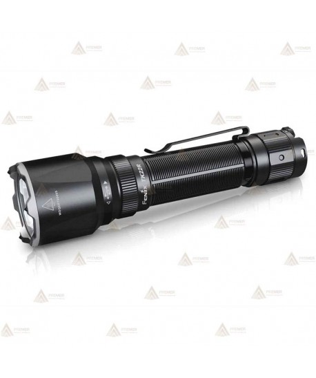 Linterna táctica de Fenix TK22R recargable con USB (3.200 lúmenes)