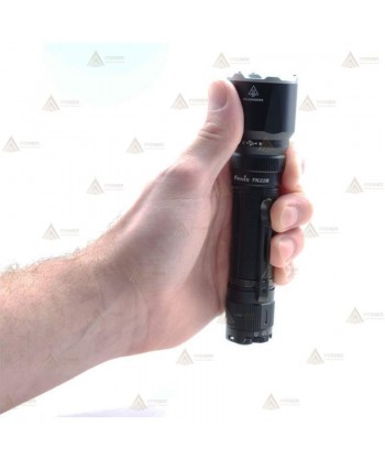 Linterna táctica de Fenix TK22R recargable con USB (3.200 lúmenes)