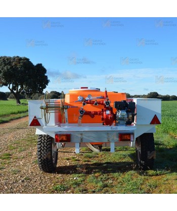 Remolque contra incendios con cajones y motobomba HONDA 500 L/min y 10 Bar.