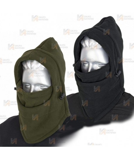 Gorro o verdugo combinado de forro polar color negro. Con ajuste mediante elástico y tanca