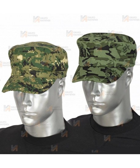 Gorra de camuflaje con ajuste por velcro