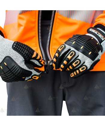 Softshell bicolor en alta visibilidad con cintas segmentadas para Protección Civil
