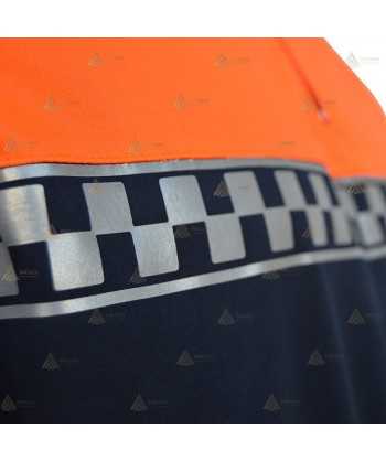 Polo térmico de cuello cisne con cinta damero para Protección Civil