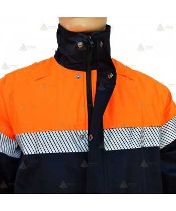 Chubasquero bicolor con cintas reflectantes segmentadas y membrana PTFE para Protección Civil