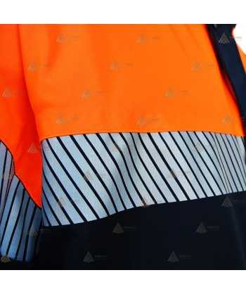 Chubasquero bicolor con cintas reflectantes segmentadas y membrana PTFE para Protección Civil