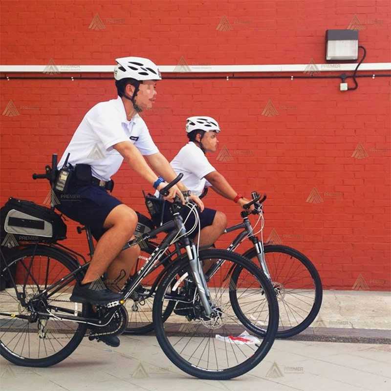 Pantalón bermuda para policía