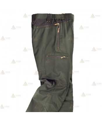 Pantalón sport multibolsillos color verde caza/marrón de viscosa y con refuerzos para Agentes Rurales y medioambientales