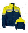 Cazadora softshell color azul marino y amarillo flúor con cinta reflectante y membrana PTFE para Policía Local