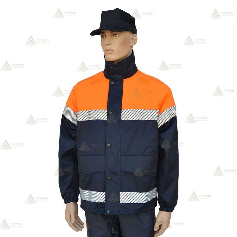 Chubasquero bicolor con cintas reflectantes segmentadas y membrana PTFE para Protección Civil