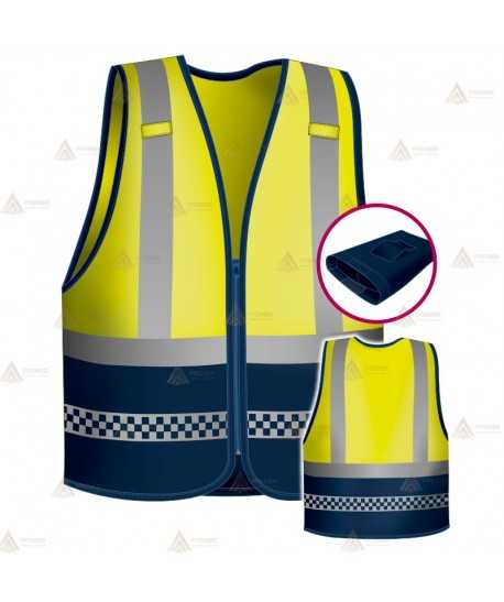 Chaleco de alta visibilidad con 2 cintas de reflectantes de color gris plata, una de ellas tipo damero para Policías Locales