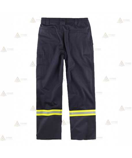 Pantalón ignífugo y antiestático con tejido modacrílico en color azul marino y con cintas reflectantes bicolor