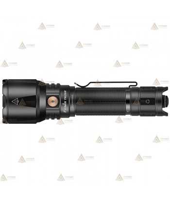 Linterna TK26R recargable con USB  proporciona 1500 lúmenes y alcanza los 350 metros