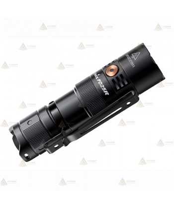 Linterna táctica recargable Fénix PD25R de 800 lúmenes