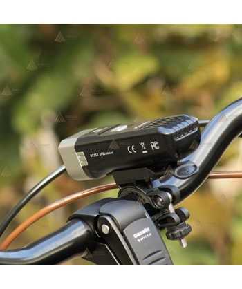 Foco linterna para bicicleta BC25R de Fénix. Proporciona 600 lúmenes