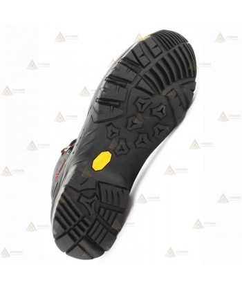 Bota de montaña con Goretex y suela Vibram para forestales