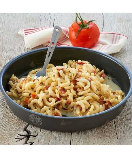 Pasta al pesto con salmón de Trek'n Eat