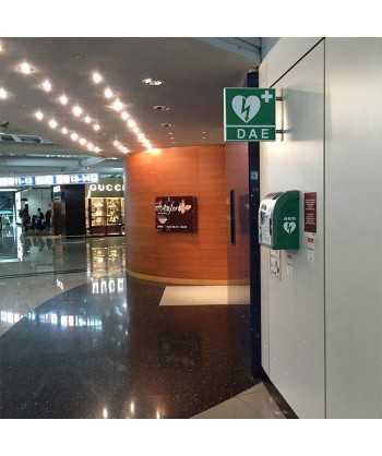 Vitrina AIVIA 210-AC  para desfibrilador con calefacción. alarma y código de apertura