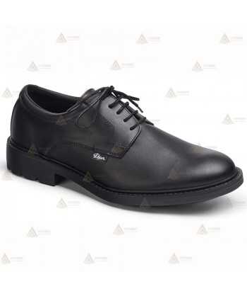 Zapato de piel con cordones para uniformidad