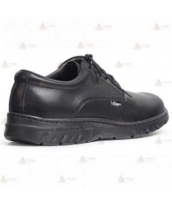 Zapato de piel con cordones para uniformidad