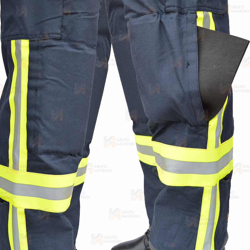Cubrepantalón de Nomex con membrana Airtex para bombero